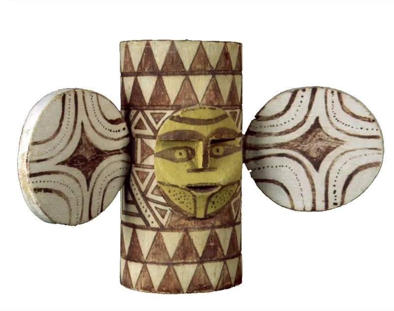 Mscara indgena y popular, elaborada en madera o en corteza de rbol y decorada. Macuna, Amazonas. scar Monsalve