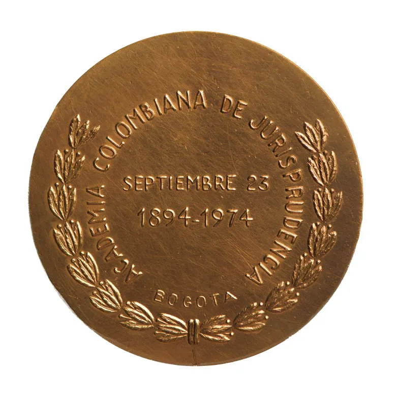 Medalla conmemorativa del 80 aniversario, dorada (reverso). 